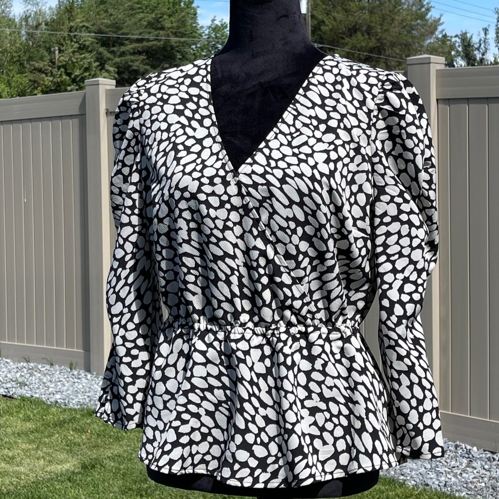 Who What Wear Black & White Blouse